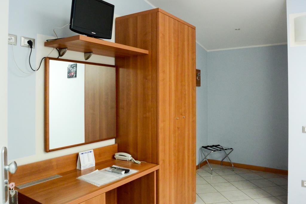 Albergo Meuble Abatjour Mantova Exteriér fotografie