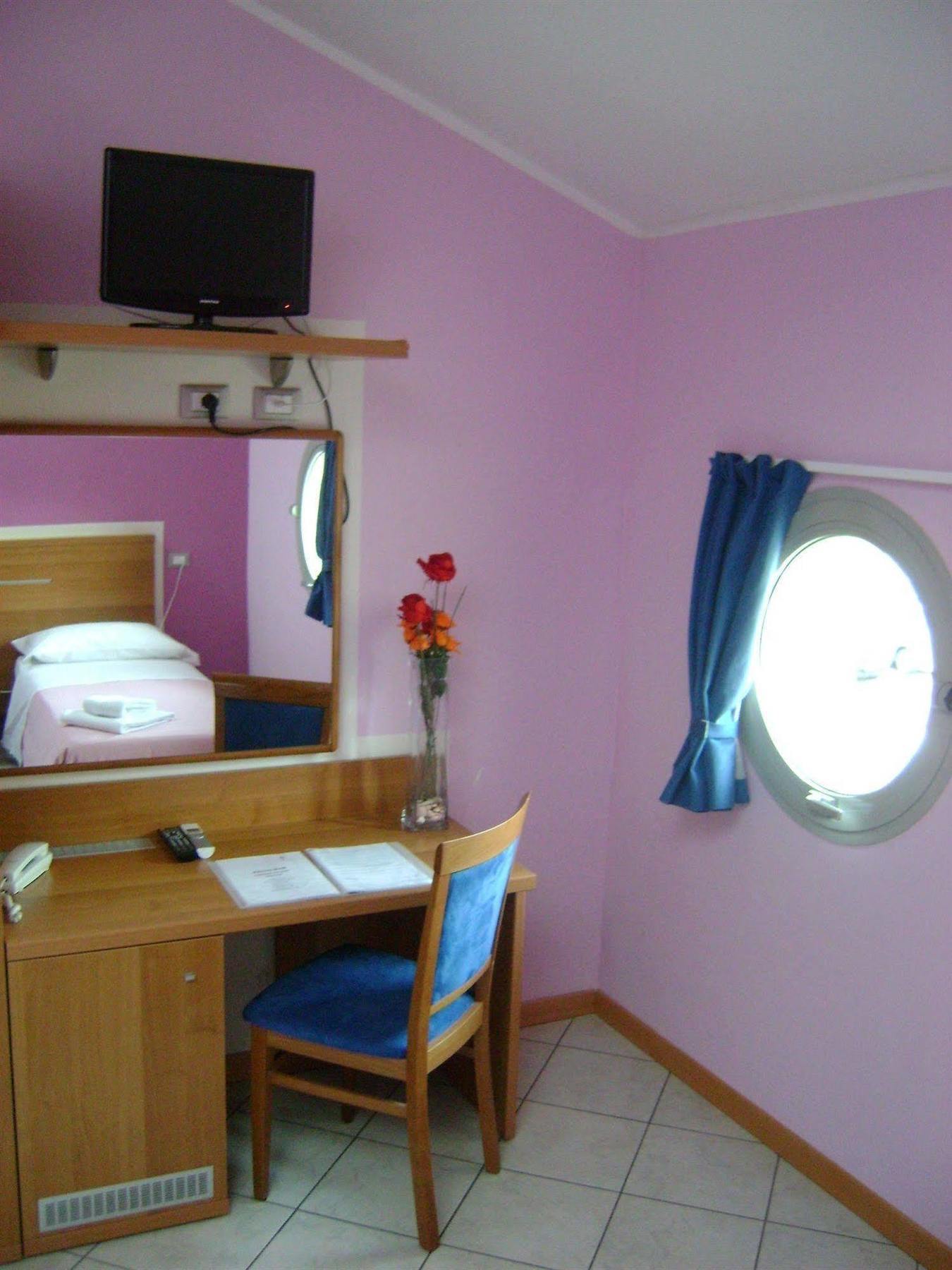 Albergo Meuble Abatjour Mantova Exteriér fotografie