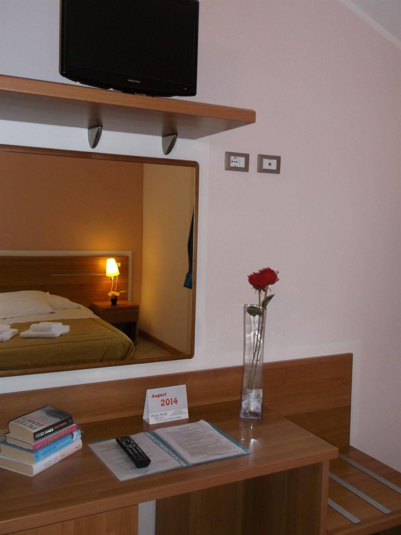 Albergo Meuble Abatjour Mantova Exteriér fotografie